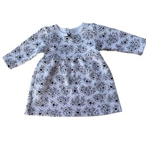 NWOT SZ 2T soft quilted‎ rose dress. Black on white snap back baby doll dress.